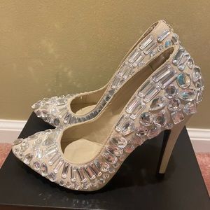 High heels bridal shoes size 7